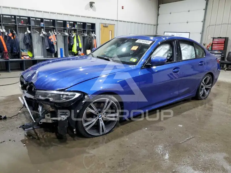 2022 BMW 330 фото