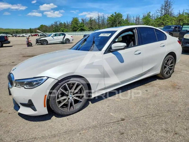 2022 BMW 330 фото