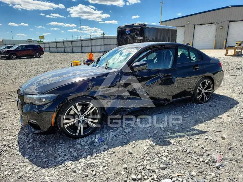 2022 BMW 330 фото