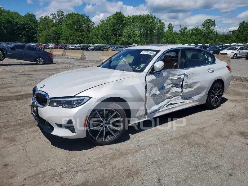 2022 BMW 330 фото