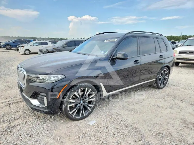 2022 BMW X7 фото