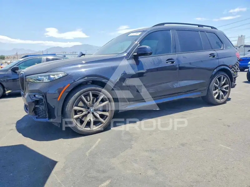2022 BMW X7 фото