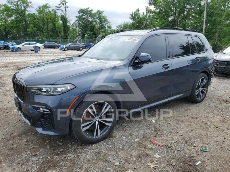 2022 BMW X7 фото