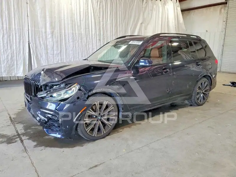 2022 BMW X7 фото