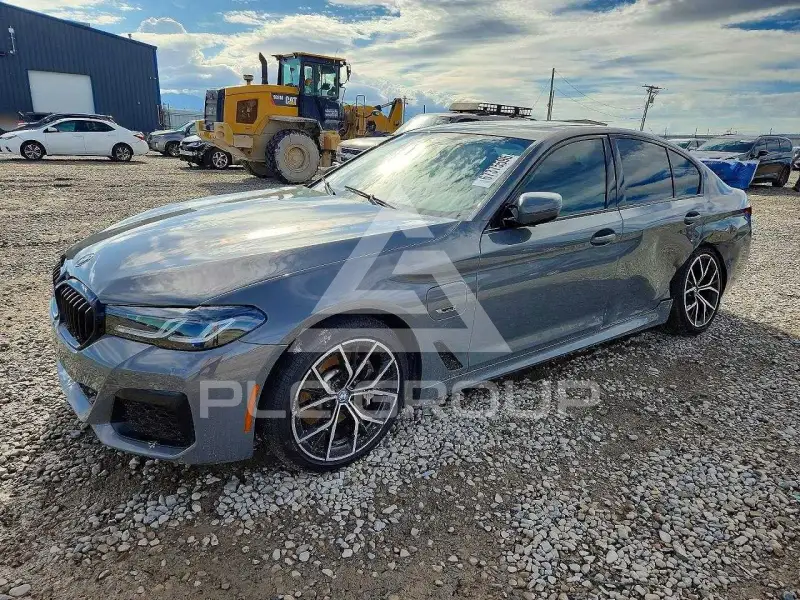 2022 BMW 530 photo