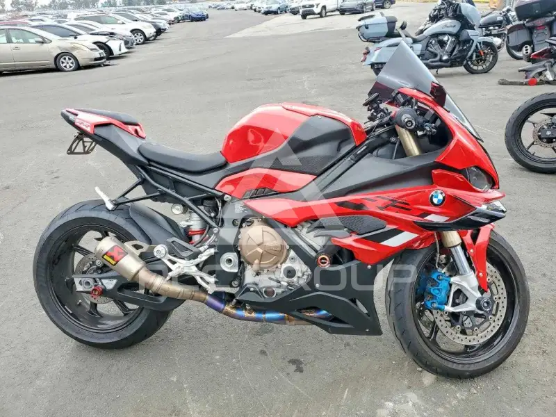 2022 BMW S1000 фото