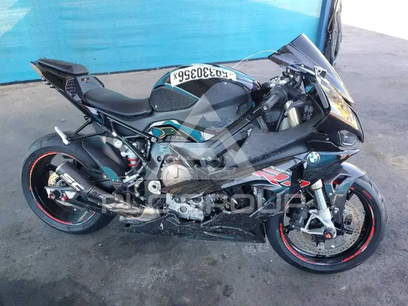 2022 BMW S1000 фото