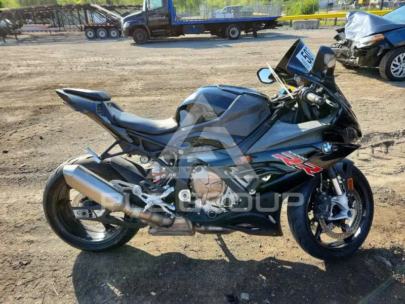 2022 BMW S1000 фото
