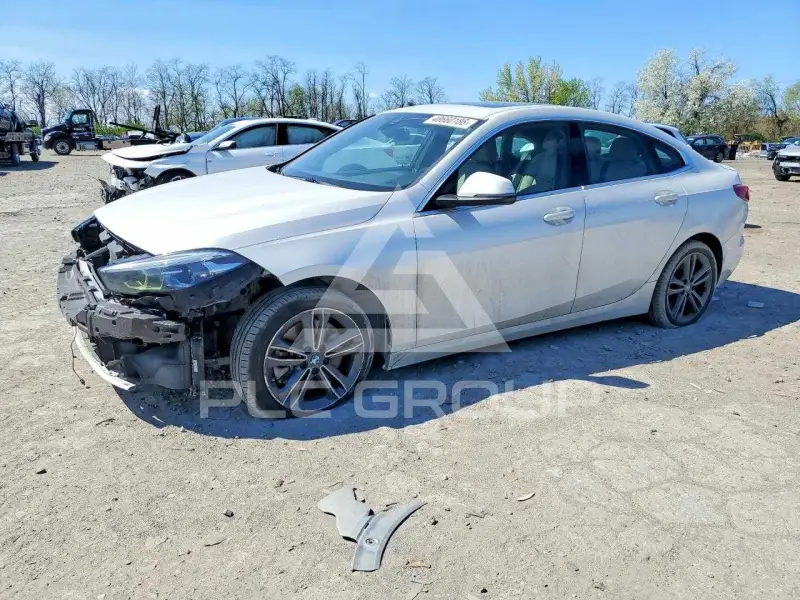 2022 BMW 228 фото