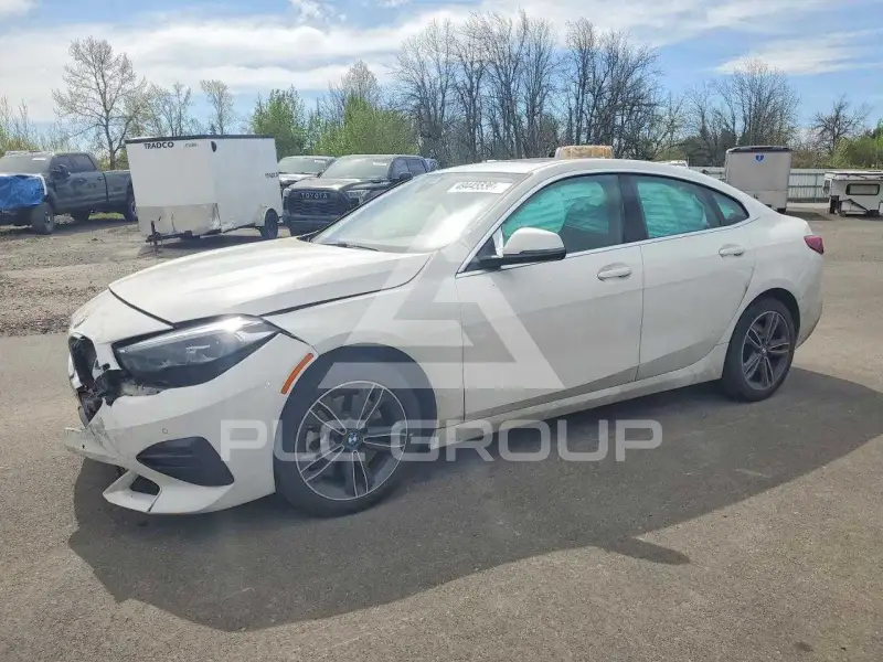 2022 BMW 228 фото