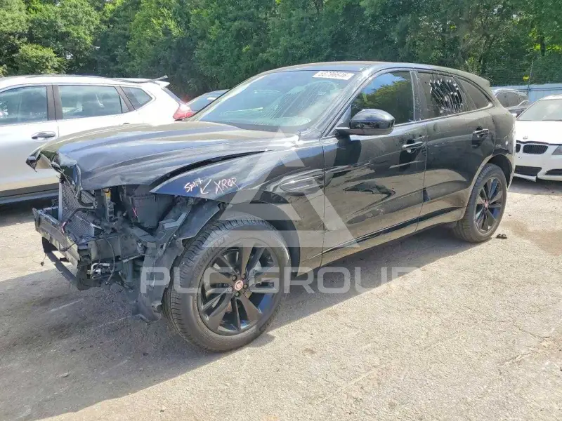 2022 Jaguar F-PACE photo