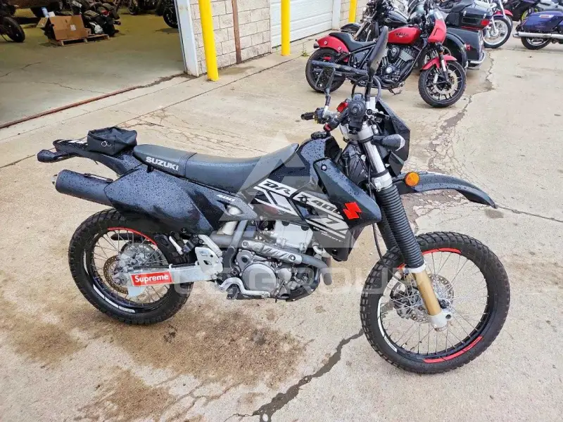 2022 Suzuki  photo