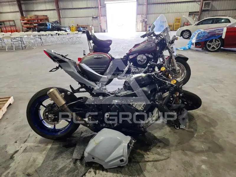 2022 Suzuki GSX фото