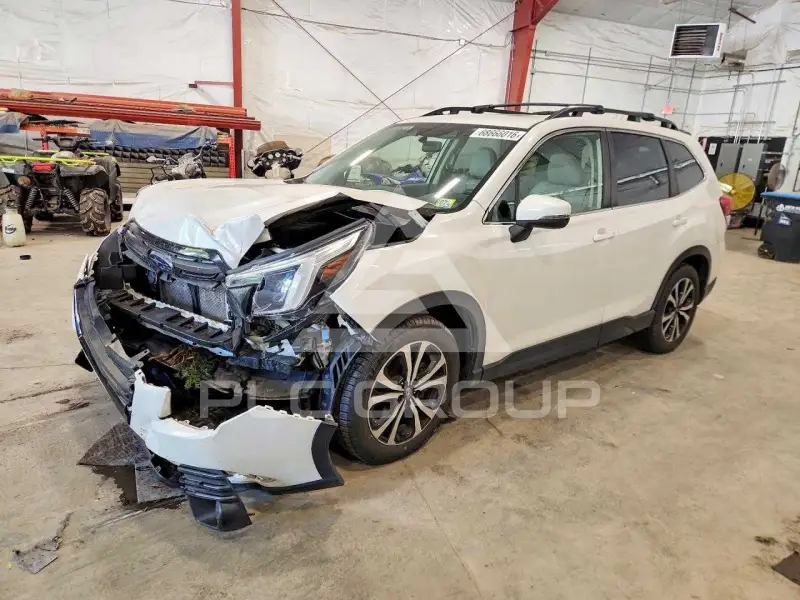 2022 Subaru Forester photo