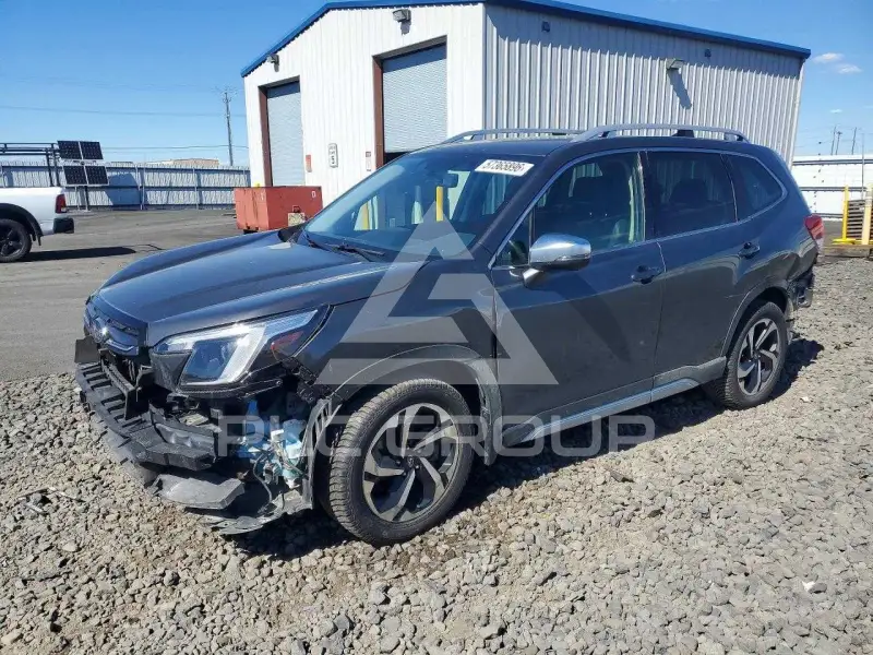 2022 Subaru Forester photo