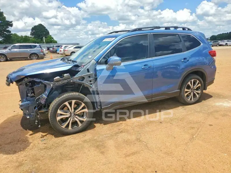 2022 Subaru Forester photo