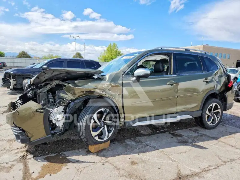 2022 Subaru Forester фото