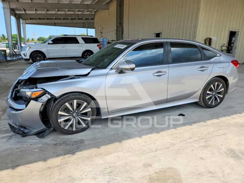 2022 Honda CIVIC фото