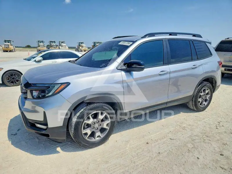 2022 Honda PASSPORT photo