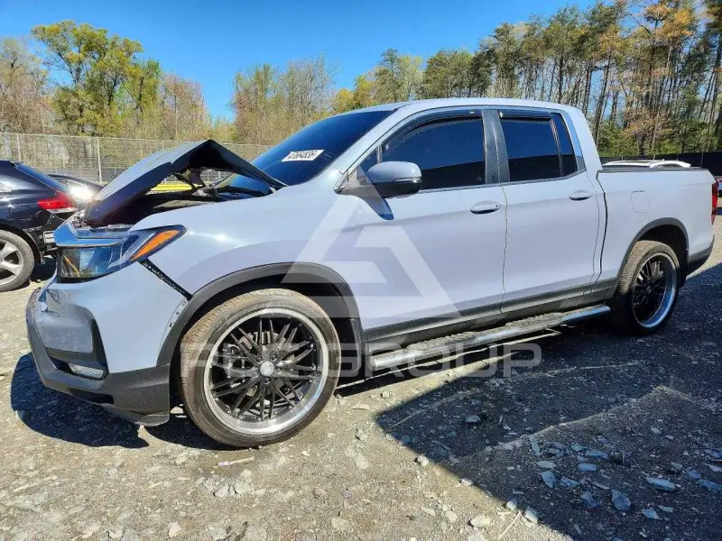 2022 Honda RIDGELINE фото