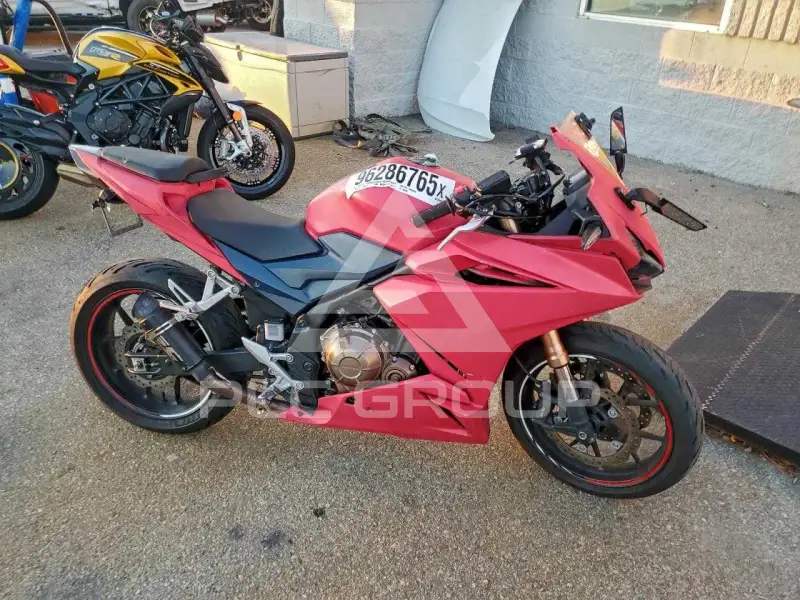 2022 Honda CBR photo