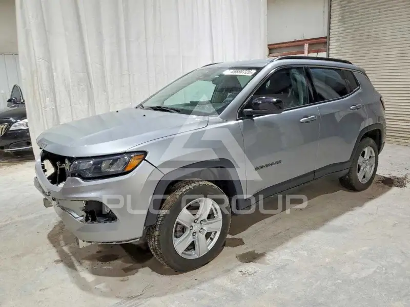 2022 Jeep COMPASS photo
