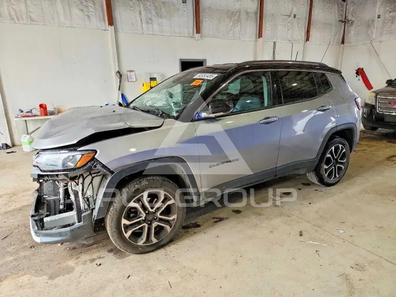 2022 Jeep COMPASS фото