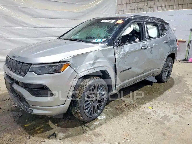 2022 Jeep COMPASS photo