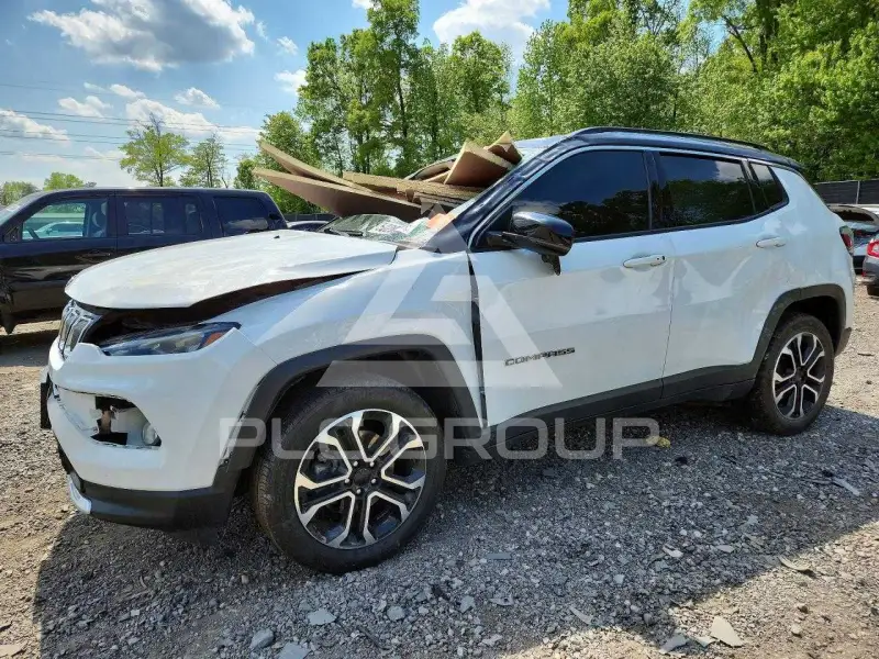 2022 Jeep COMPASS photo