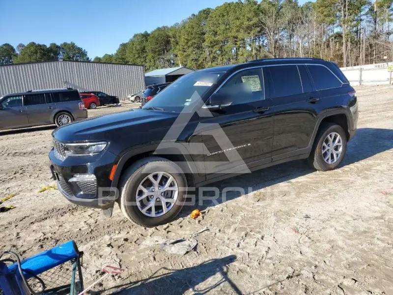 2022 Jeep Grand Cherokee photo