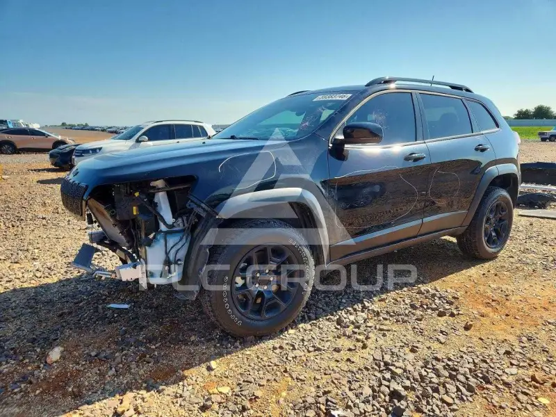 2022 Jeep CHEROKEE photo