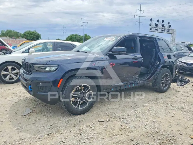 2022 Jeep CHEROKEE фото