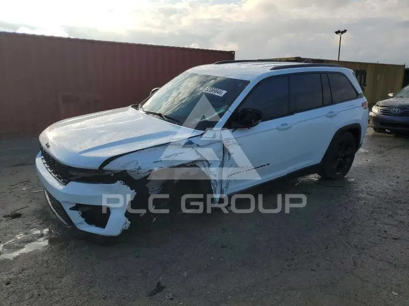 2022 Jeep CHEROKEE photo