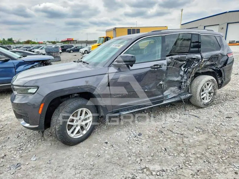 2022 Jeep CHEROKEE photo