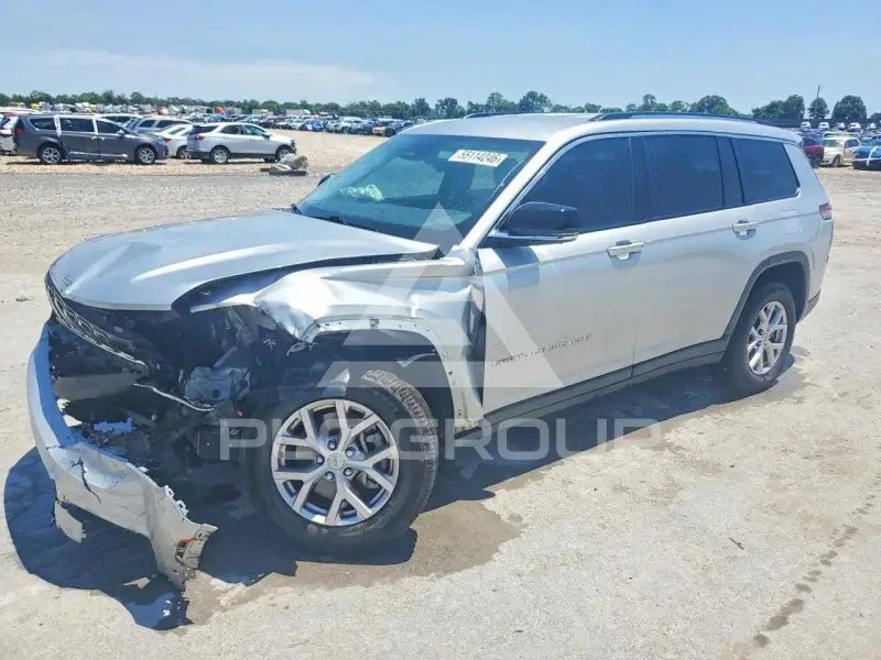 2022 Jeep CHEROKEE photo