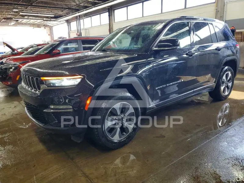 2022 Jeep CHEROKEE photo