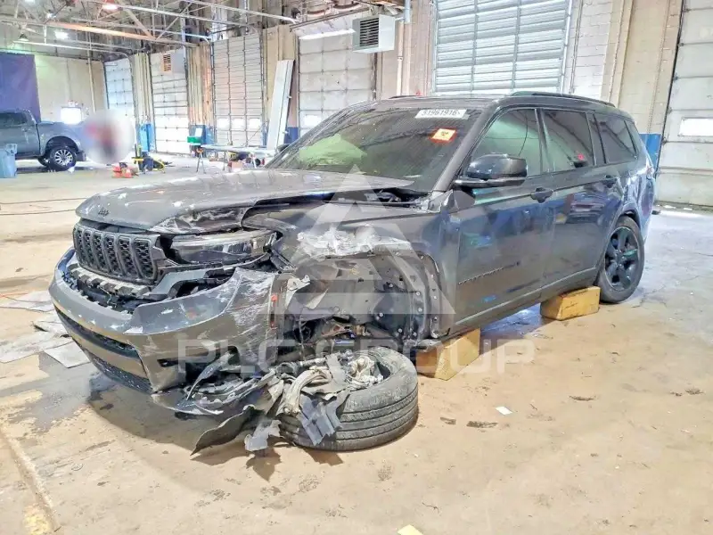 2022 Jeep CHEROKEE photo