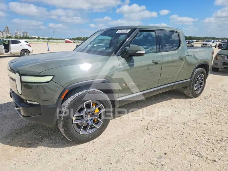 2022 Rivian R1T фото