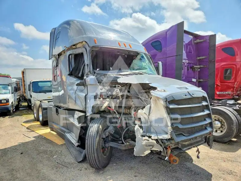 2022 Freightliner All Other фото