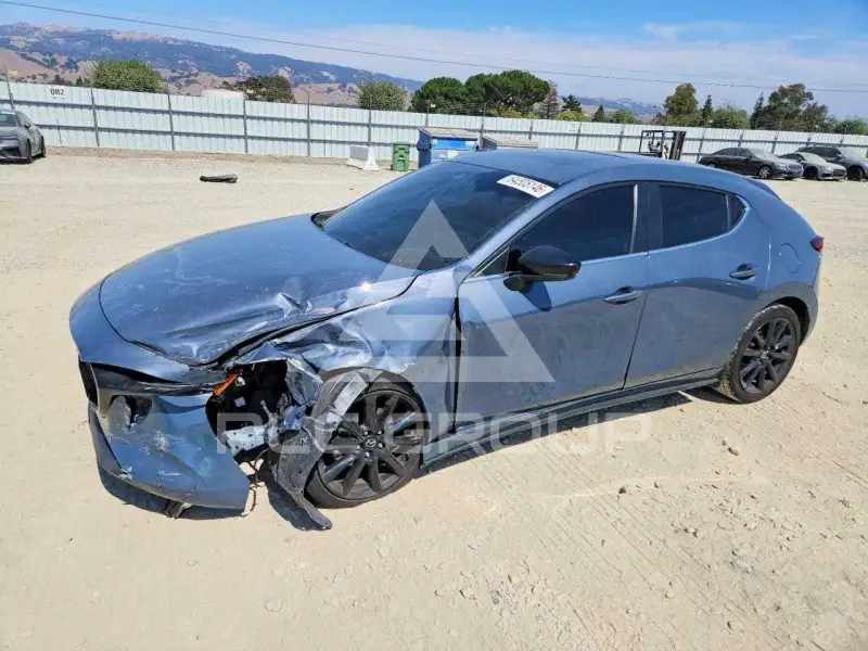 2022 Mazda 3 фото