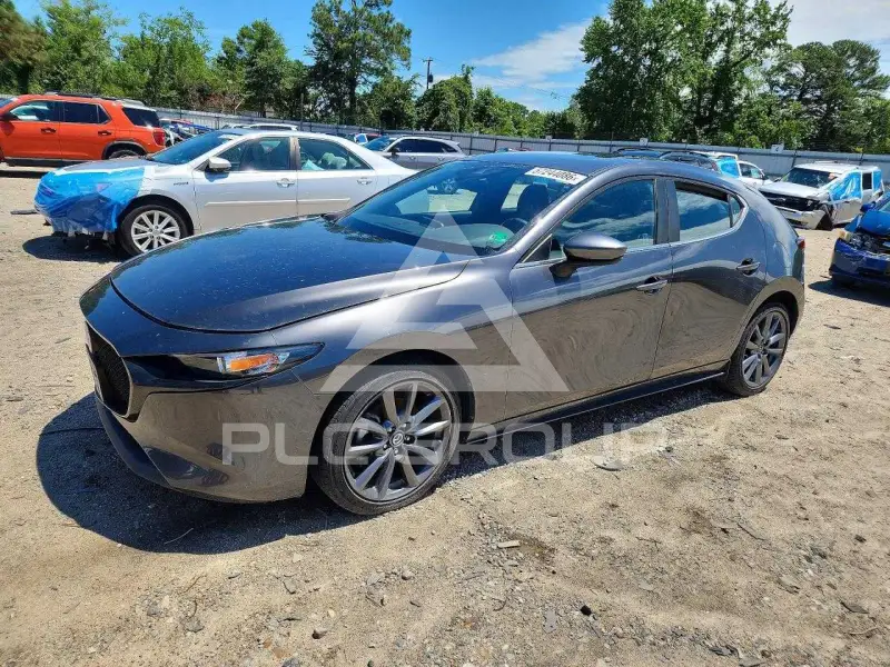 2022 Mazda 3 photo