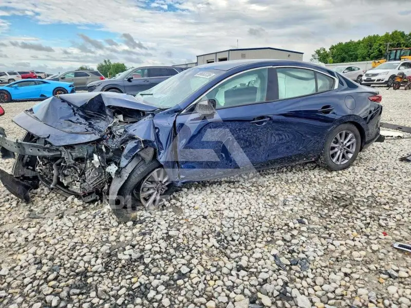 2022 Mazda 3 фото