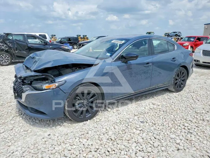 2022 Mazda 3 фото