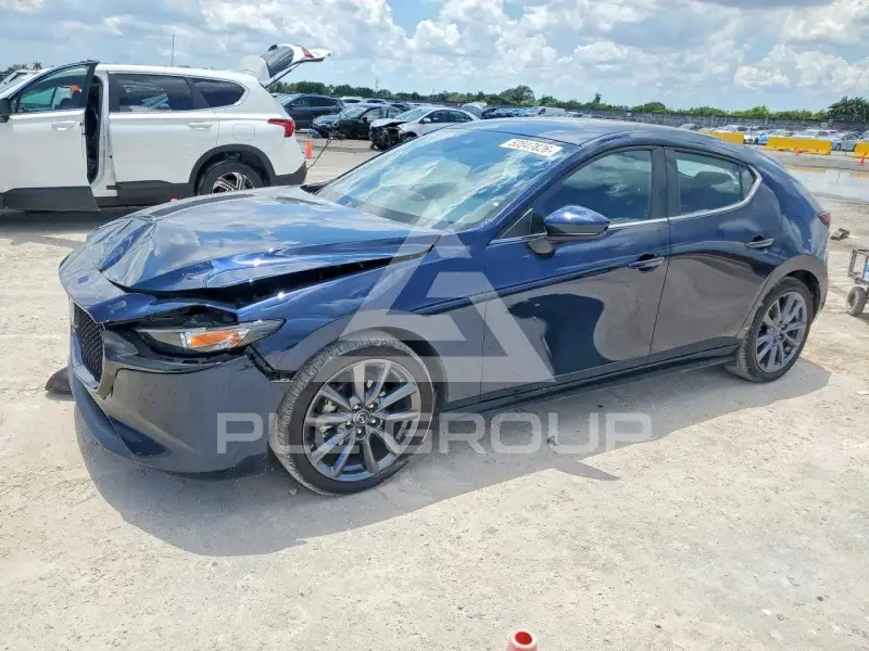 2022 Mazda 3 фото