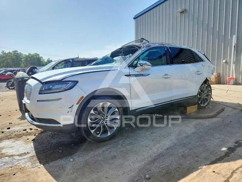 2022 Lincoln NAUTILUS photo