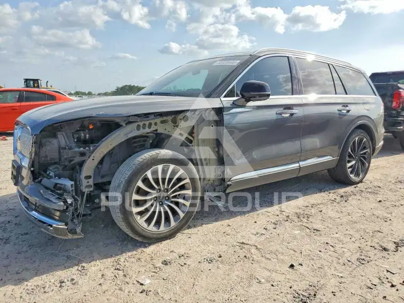 2022 Lincoln AVIATOR photo