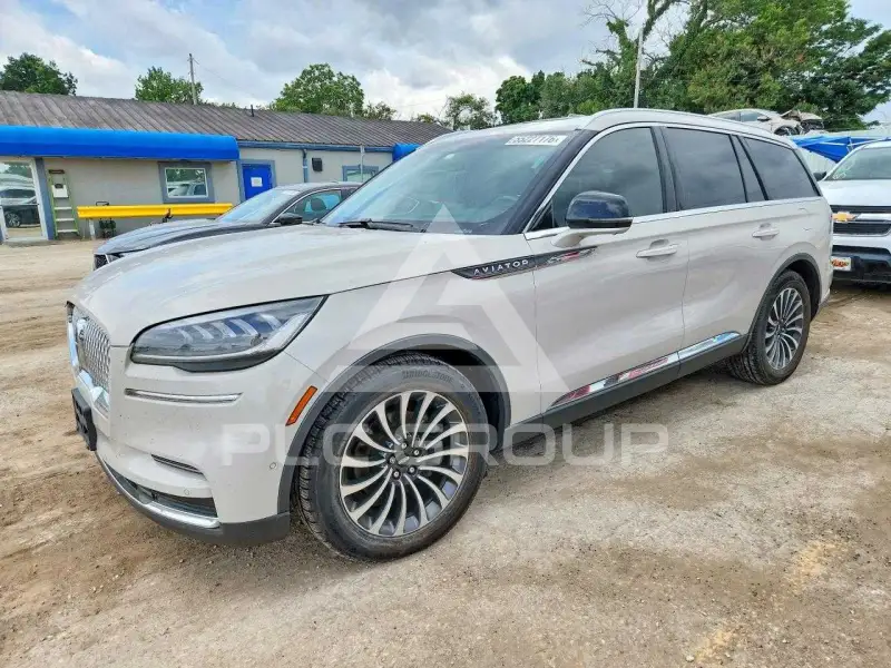 2022 Lincoln AVIATOR photo