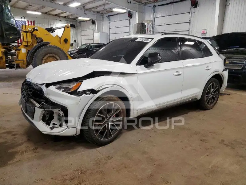 2022 Audi SQ5 фото