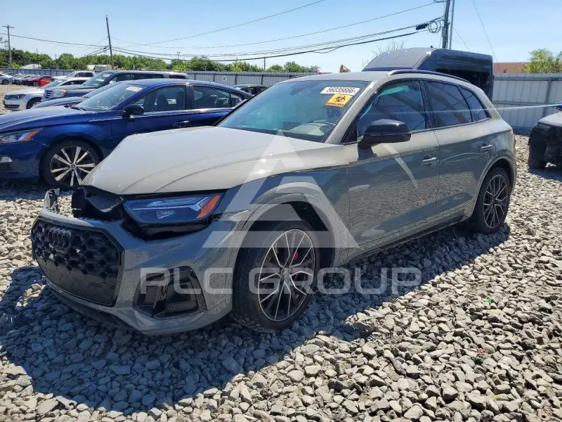 2022 Audi SQ5 фото