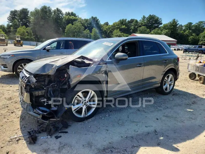 2022 Audi Q3 фото